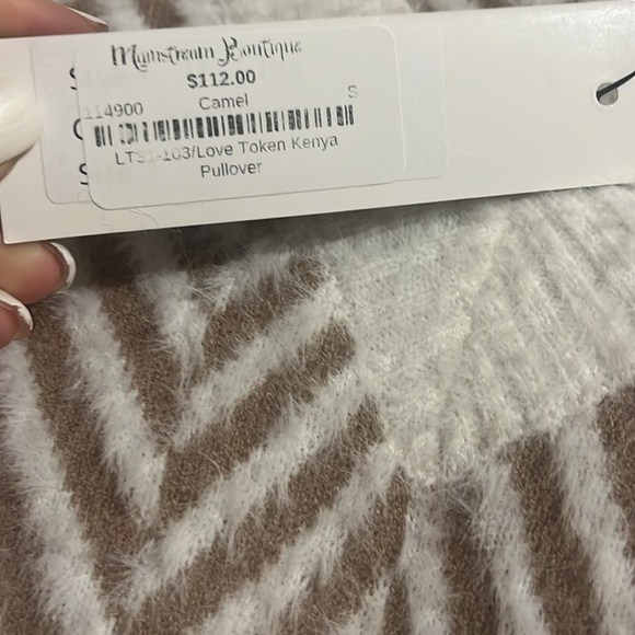 Love token brand new sweater size small - Picture 4 of 4